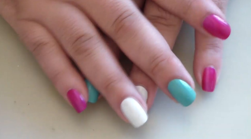 Como hacer pegatinas de uñas